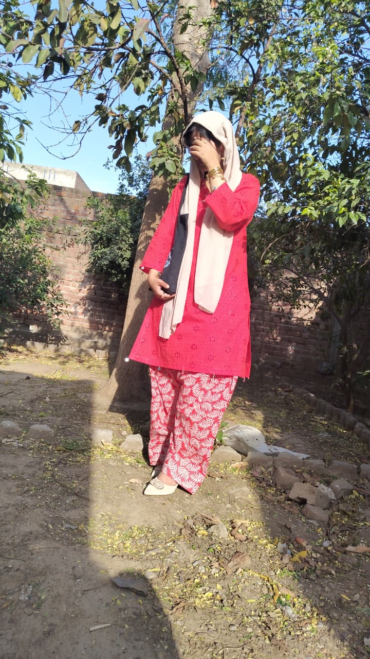 2-Piece Chicken Kari Lawn Set